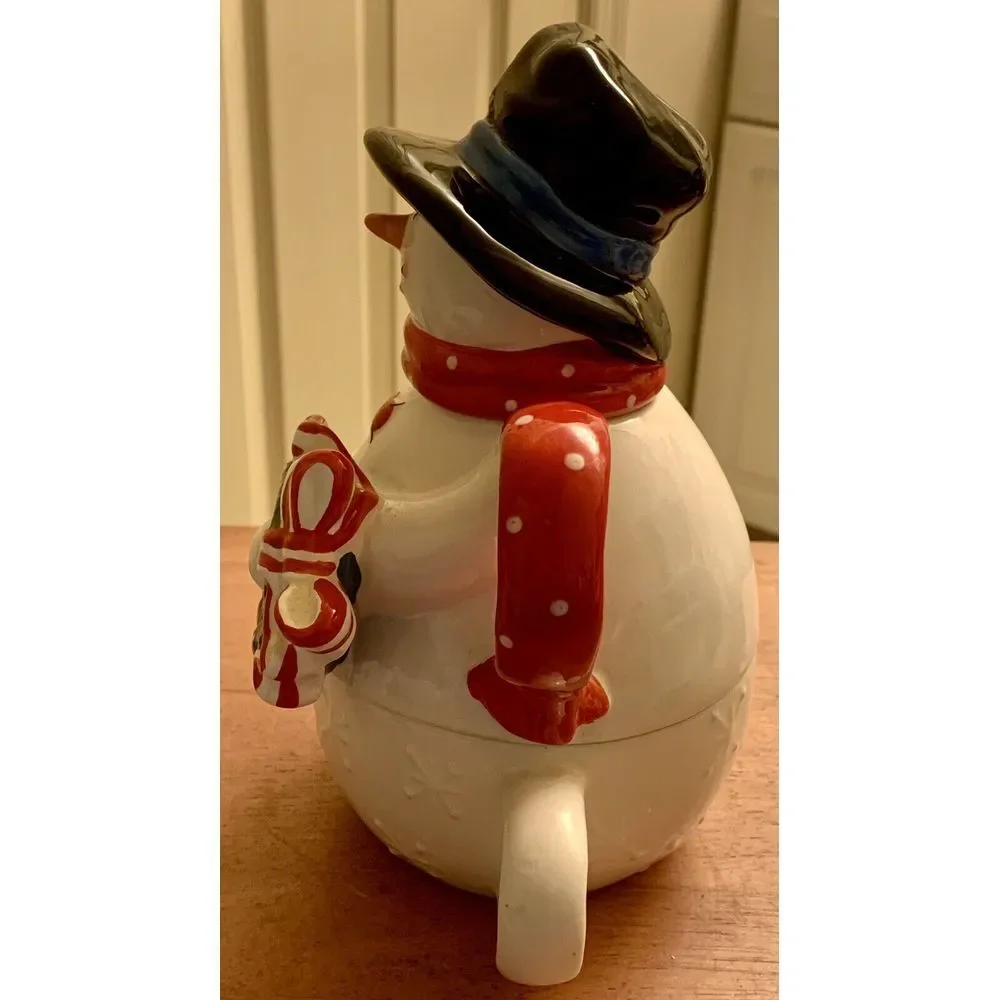 vintage ceramic snowman with‎ wreath teapot and mug